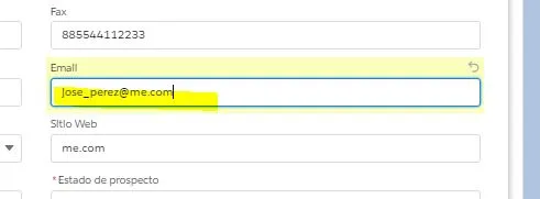 Editing the Lead's email field to jose_perez@me.com in the Salesforce inline editor.